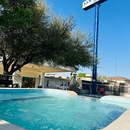 Hotel Quinta San Carlos Inn Manuel Valdez Ngoại thất bức ảnh